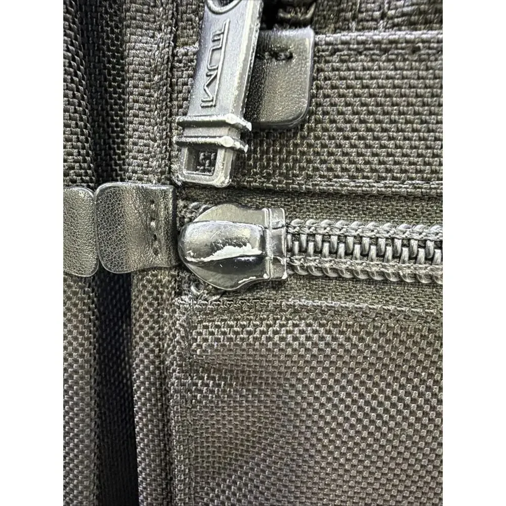 TUMI Alpha T-Pass 26514DH 16